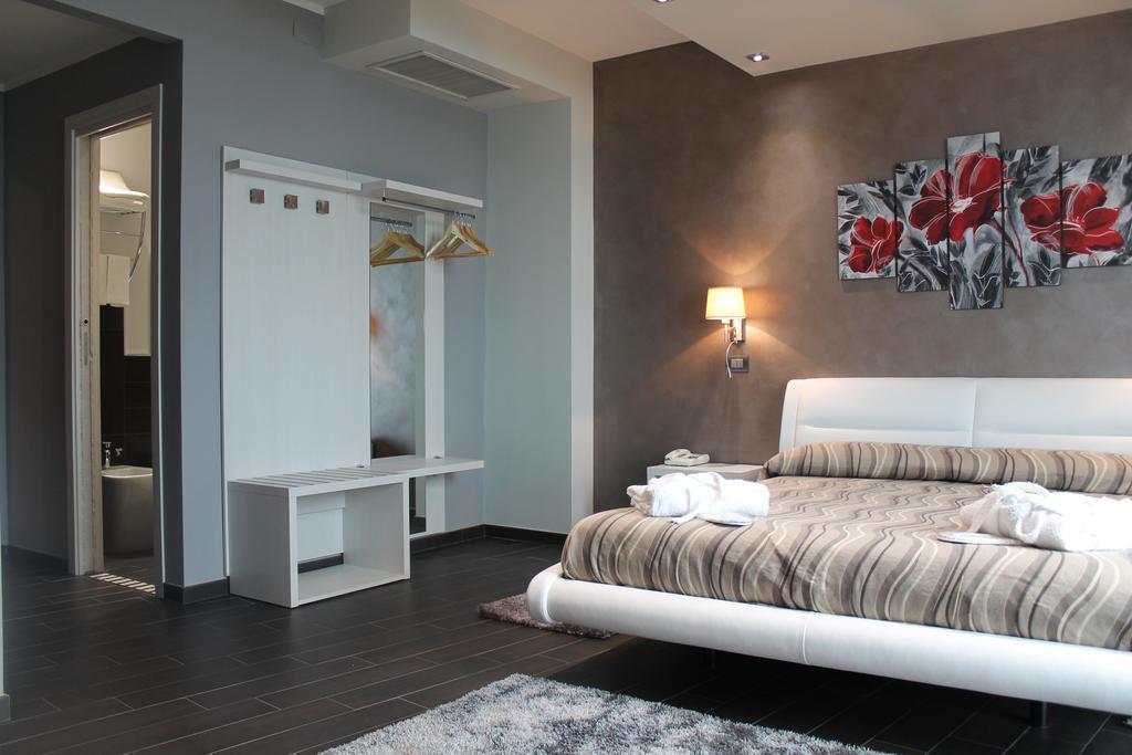 Hotel Mediterraneo Roccella Ionica Phòng bức ảnh
