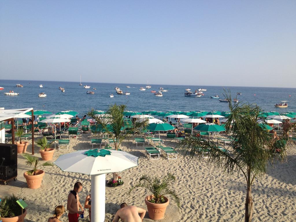 Hotel Mediterraneo Roccella Ionica Ngoại thất bức ảnh
