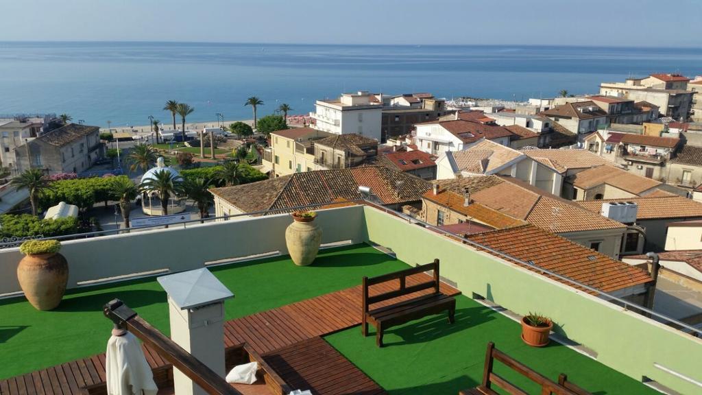 Hotel Mediterraneo Roccella Ionica Ngoại thất bức ảnh