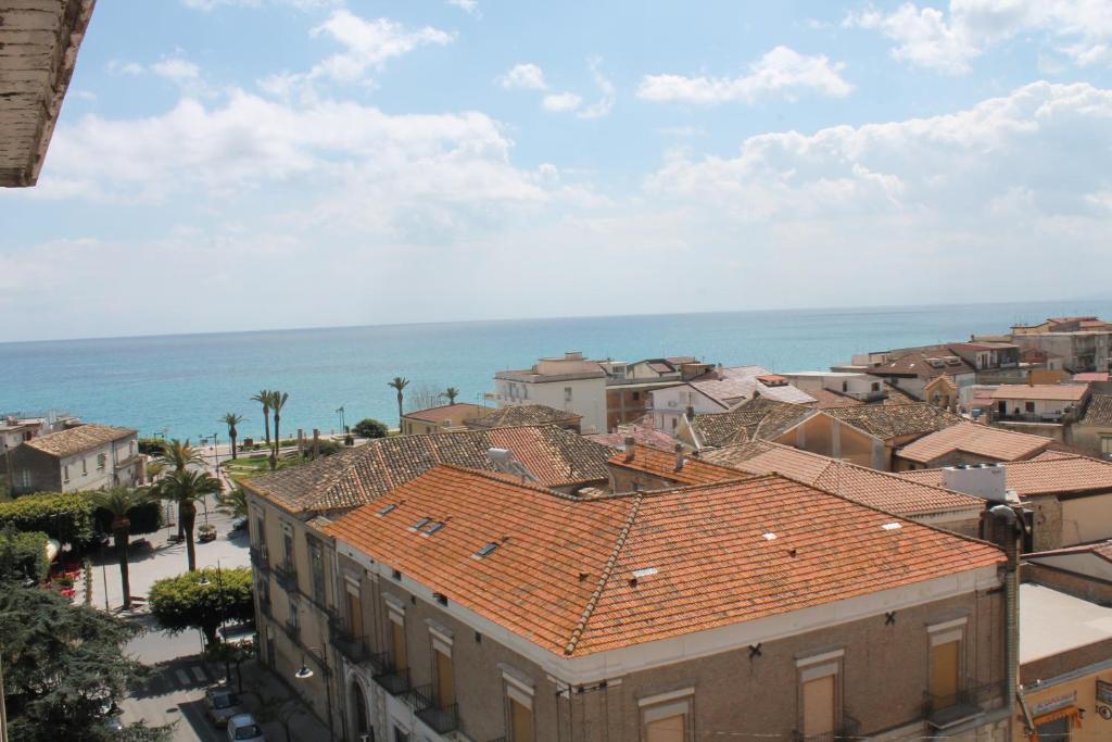 Hotel Mediterraneo Roccella Ionica Ngoại thất bức ảnh