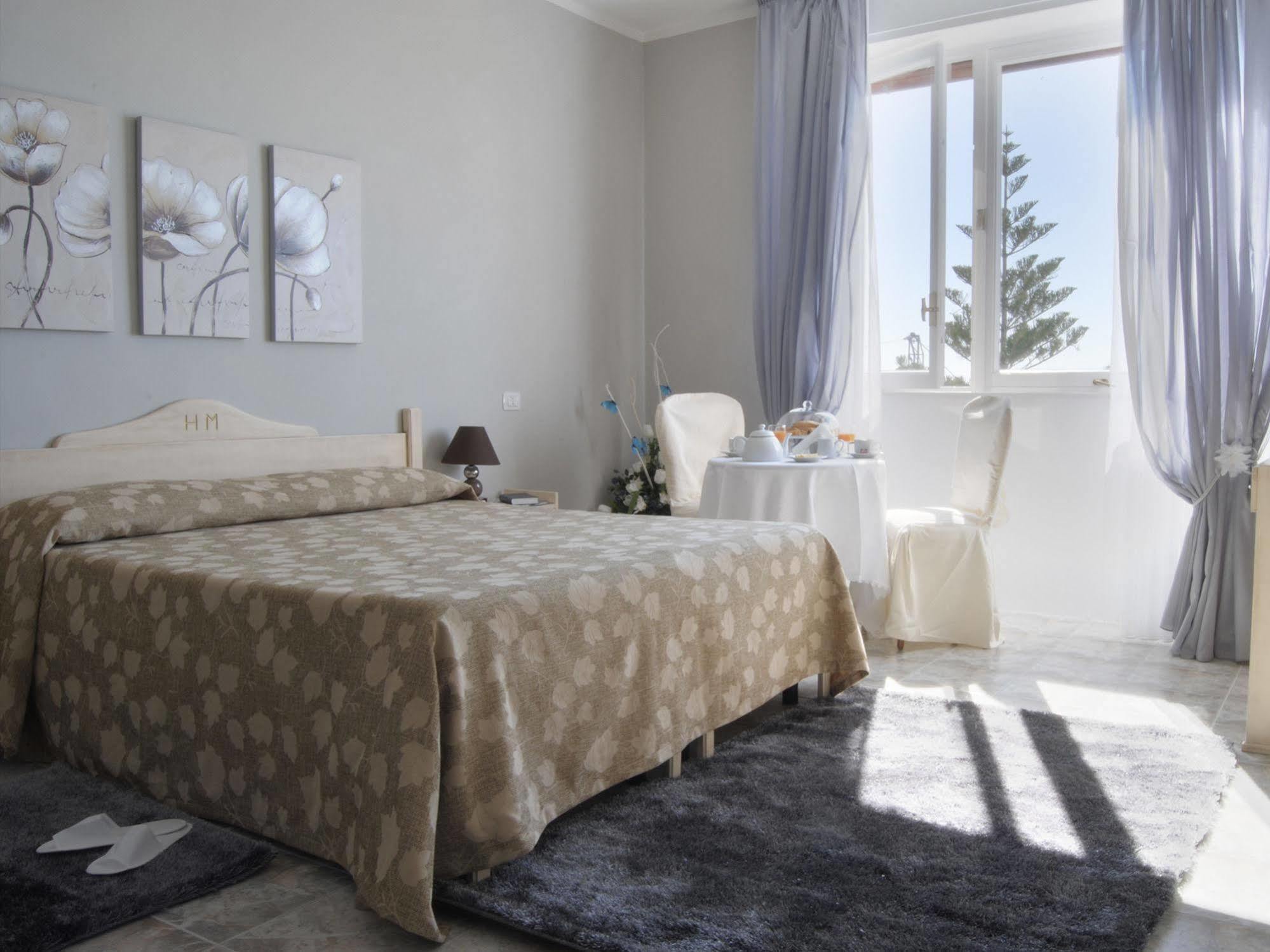 Hotel Mediterraneo Roccella Ionica Ngoại thất bức ảnh