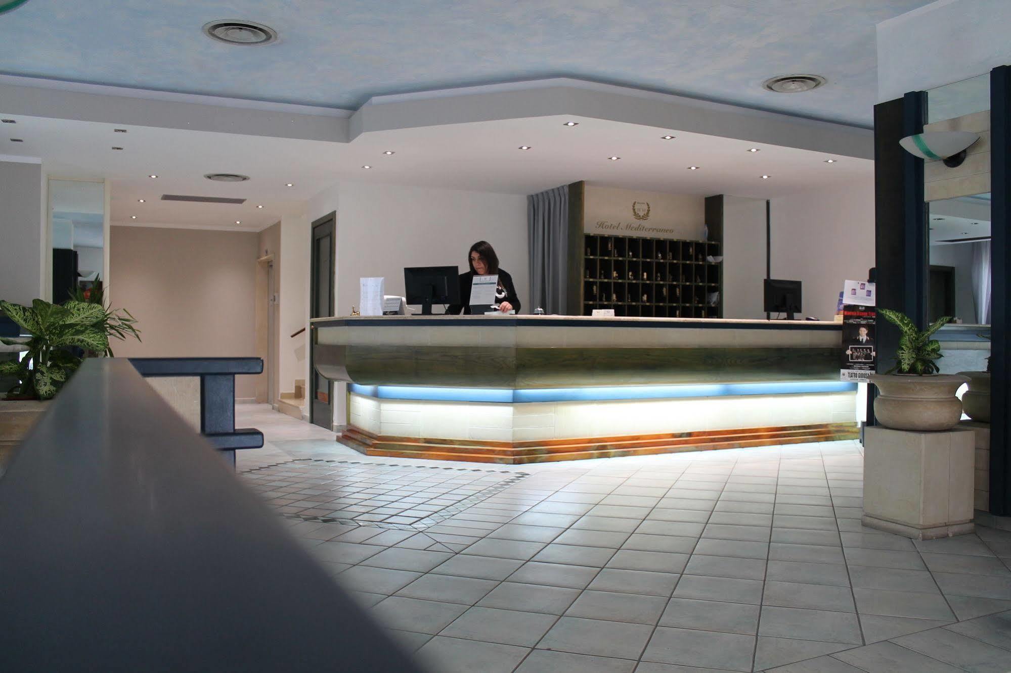 Hotel Mediterraneo Roccella Ionica Ngoại thất bức ảnh