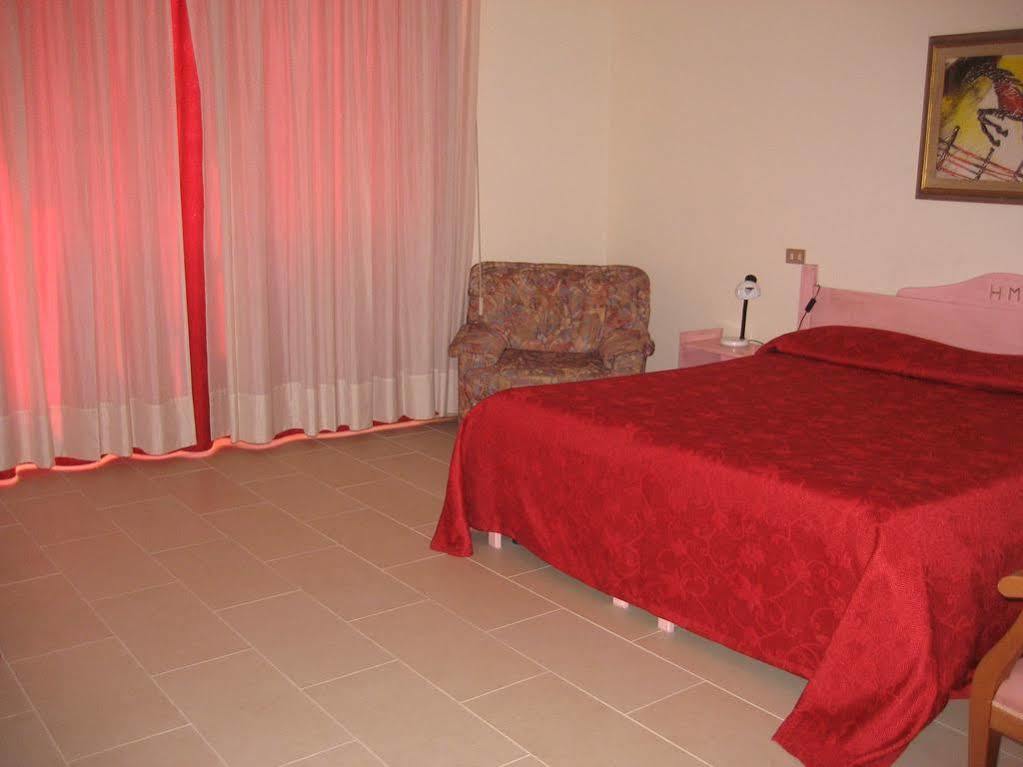 Hotel Mediterraneo Roccella Ionica Ngoại thất bức ảnh